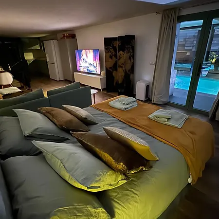 Liefdeshotel Suitepoolbarcelona Vilassar De Dalt