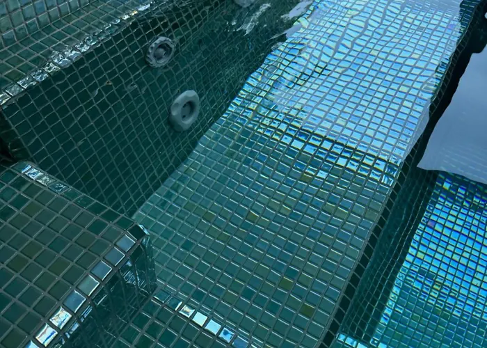 情趣酒店 Suitepoolbarcelona *